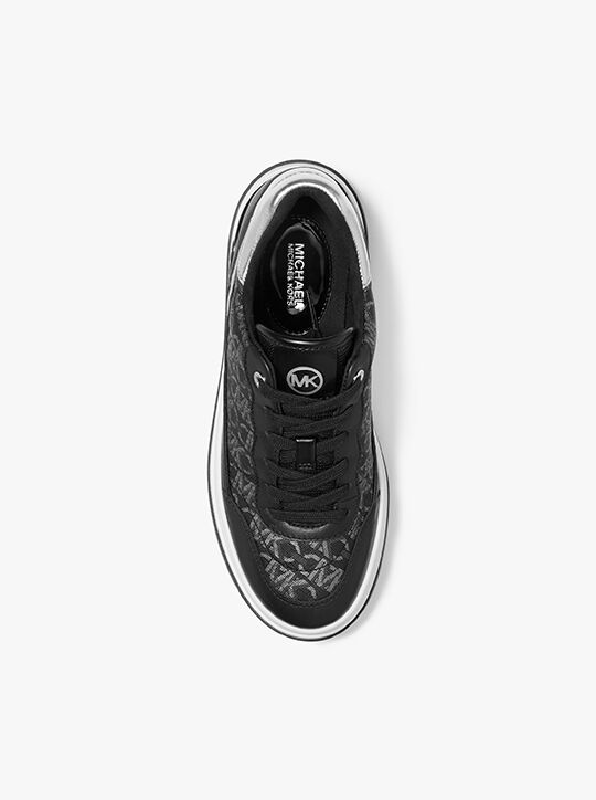 حذاء هايز الرياضي من الجلد ومزين بشعار الماركة michael kors حذاء هايز الرياضي من الجلد ومزين بشعار الماركة
