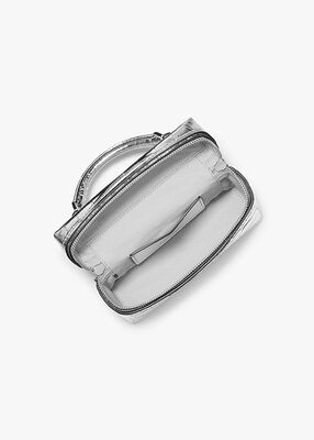 michael kors حقيبة جانا كروس بودي صغيرة جدًا قابلة للتحويل من الجلد المنقوش بنقشة جلد التمساح المعدني