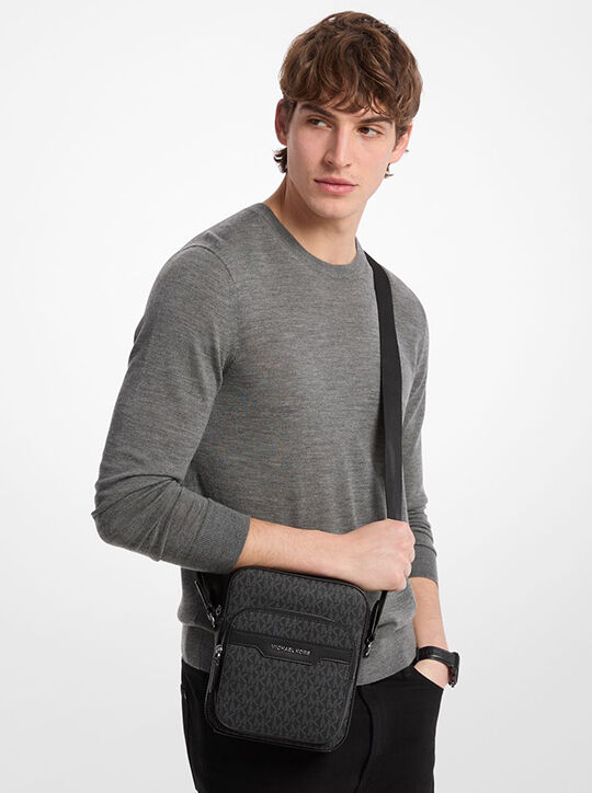 michael kors حقيبة طيران هودسون ميني