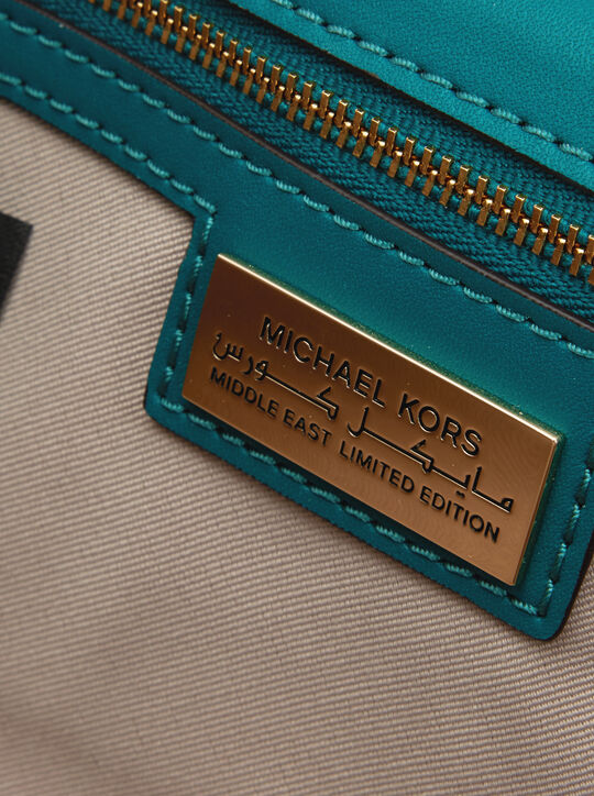 Carmine Medium Pebbled Leather Pochette michael kors carmine medium pebbled leather pochette