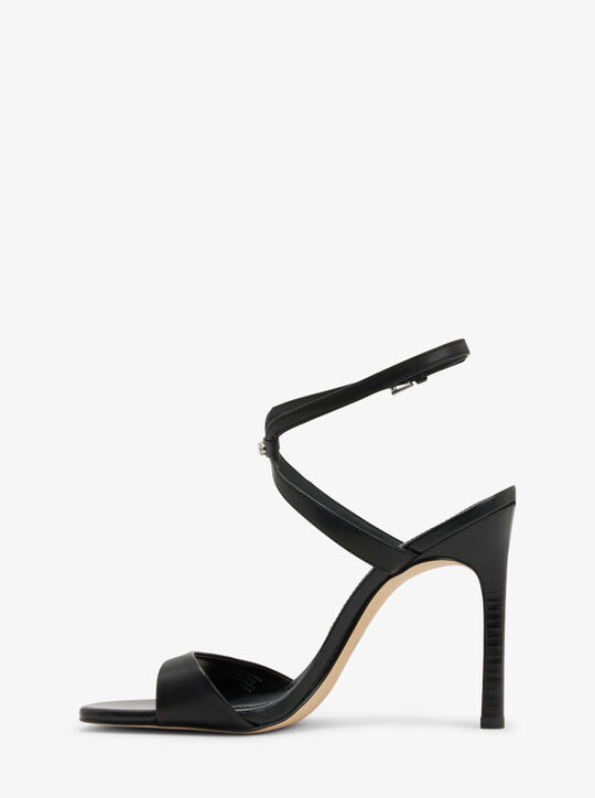 صندل أمارا الجلدي michael kors صندل أمارا الجلدي