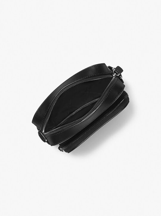 michael kors حقيبة طيران هودسون ميني