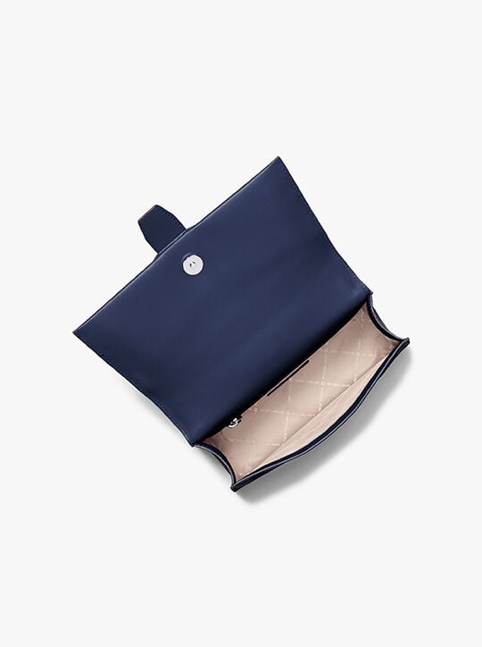 حقيبة غرينتش متوسطة الحجم من الجلد السافيانو michael kors حقيبة غرينتش متوسطة الحجم من الجلد السافيانو