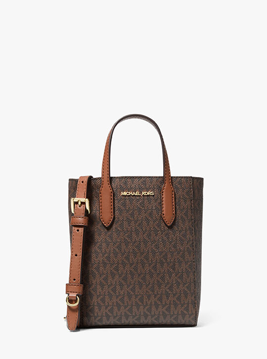 حقيبة كروس فينسنت صغيرة جدًا مع حافظة بطاقات michael kors حقيبة كروس فينسنت صغيرة جدًا مع حافظة بطاقات