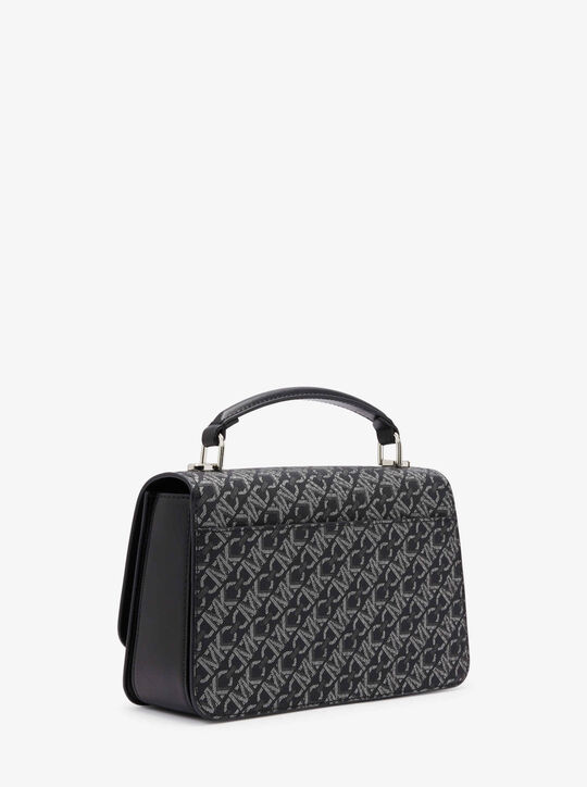 حقيبة ديلانسي متوسطة الحجم معدنية بنقشة مونوغرام michael kors حقيبة ديلانسي متوسطة الحجم معدنية بنقشة مونوغرام