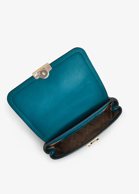 michael kors حقيبة كروسبودي قابلة للتحويل من تريبيكا، صغيرة بشعار الماركة