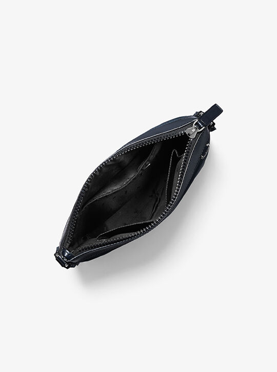 حقيبة كروس كبيرة من النايلون من بروكلين michael kors حقيبة كروس كبيرة من النايلون من بروكلين