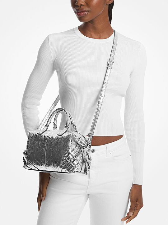 حقيبة دارينغتون المعدنية الصغيرة المصنوعة من الجلد المتشقق michael kors حقيبة دارينغتون المعدنية الصغيرة المصنوعة من الجلد المتشقق