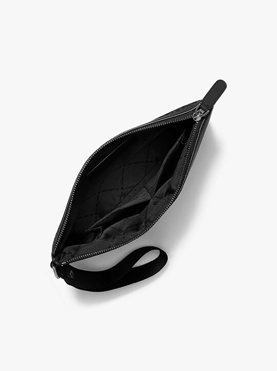 Brooklyn Printed Signature Logo Travel Pouch michael kors brooklyn printed signature logo travel pouch