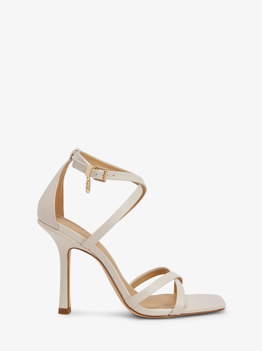 michael kors صندل جلدي من سيليا